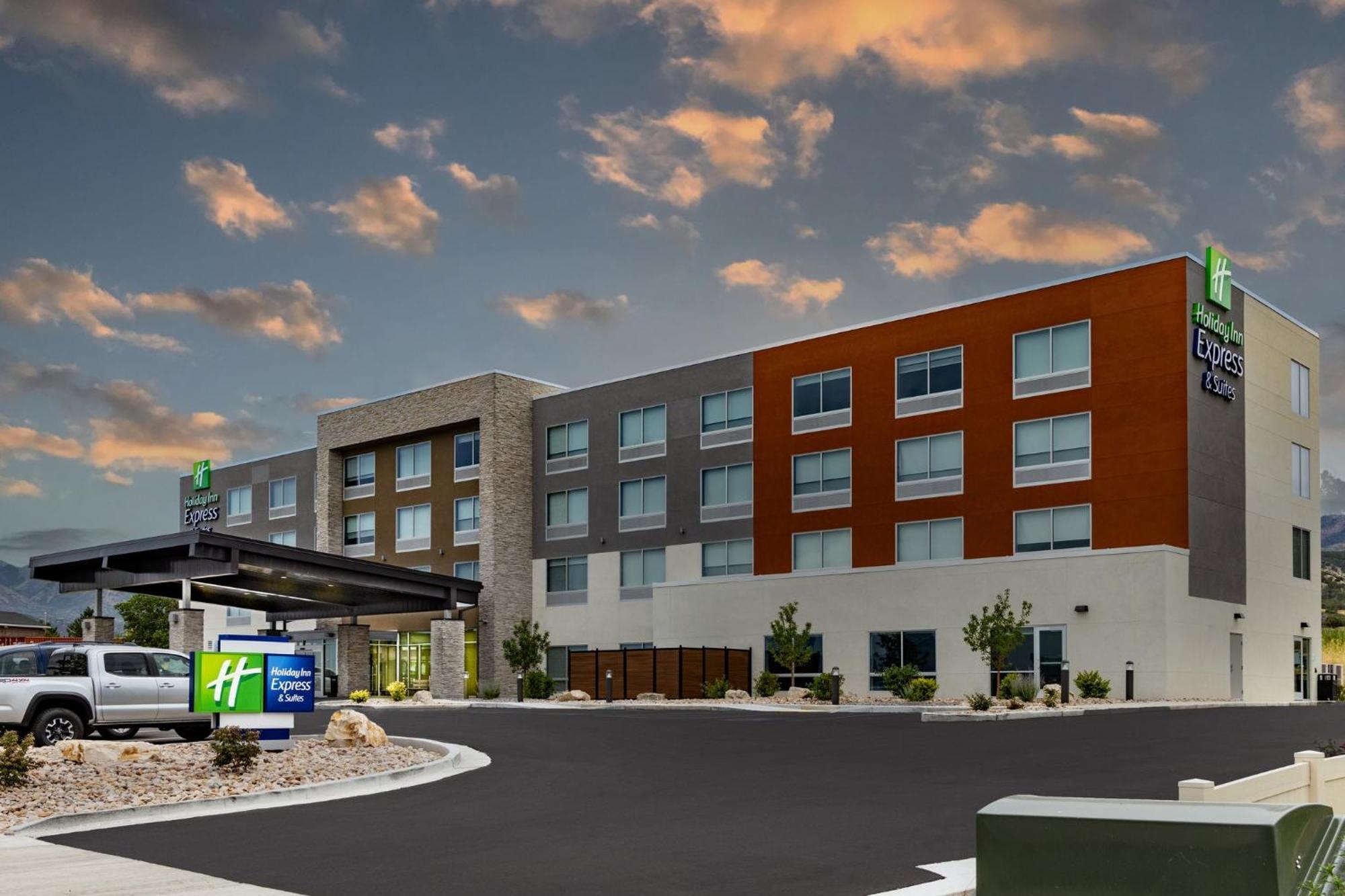 Holiday Inn Express & Suites - Nephi By Ihg Dış mekan fotoğraf